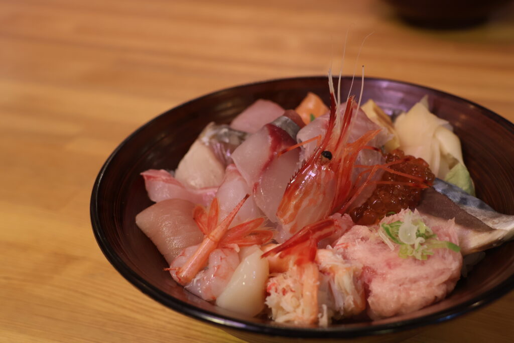 鮨えのめの海鮮丼